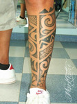 mark-tattoo-torrejon-ardoz-tatuaje-polinesio-pierna-maori