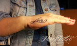 mark-tattoo-torrejon-ardoz-tatuaje-letras-caligrafia-mano-love