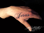mark-tattoo-torrejon-ardoz-tatuaje-letras-mano-jesus
