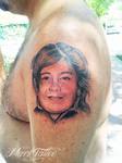 mark-tattoo-torrejon-ardoz-tatuaje-retrato-hombro-hija