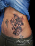 mark-tattoo-torrejon-ardoz-madrid-tatuaje-realismo-cintura-anubis-egipto